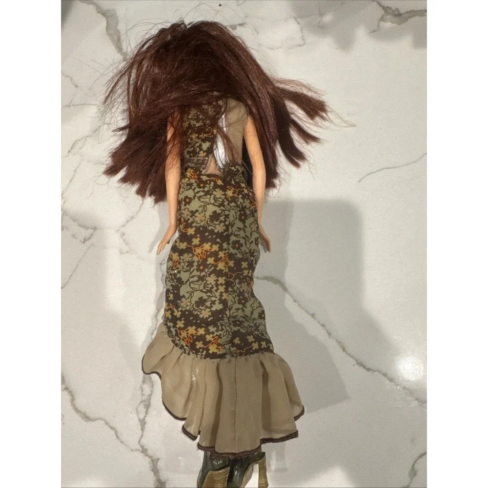 Lot Of 4 Mattel My Scene 1999 Dolls, Cloths And Accessories!